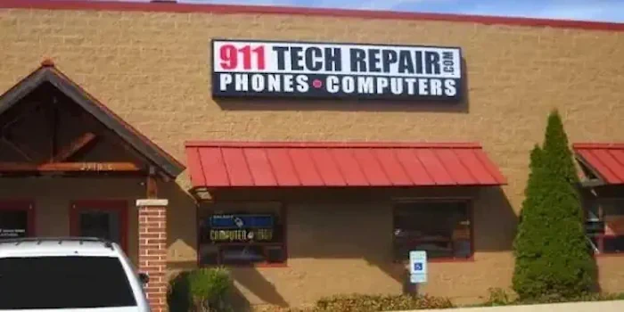 911 Tech Repair - Crystal Lake Storefront